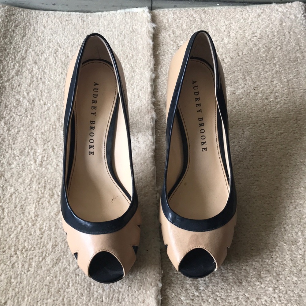 Black and Tan Audrey Brooke peep toe heel